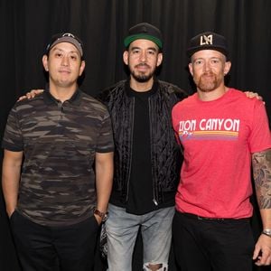 Ohne Chester Bennington: Linkin Park rührt mit Rede bei AMAs