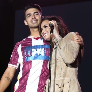 Reunion mit Jonas Brothers war "heilend" für Demi Lovato
