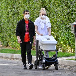 Fast täglich: Joe Jonas und Sophie Turner lieben Baby-Touren