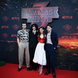 "Stranger Things"-Traumpaar: Charlie & Natalia so verliebt!
