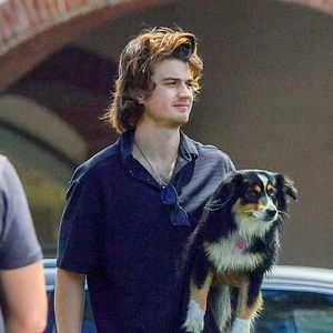 Achtung, "Stranger Things"-Fans: So süß ist Joe Keerys Hund!