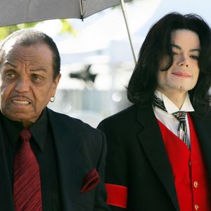 Neben seinem Sohn Michael: Hier wurde Joe Jackson begraben!
