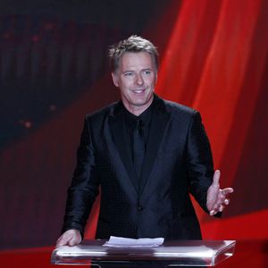 Kürzer geht's kaum: Jörg Pilawa moderiert XXS-Rateshow im TV