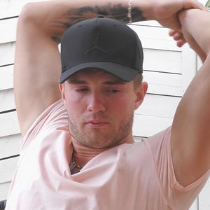 Maulkorb? Joey darf bei Promi BB nicht über Dschungel reden