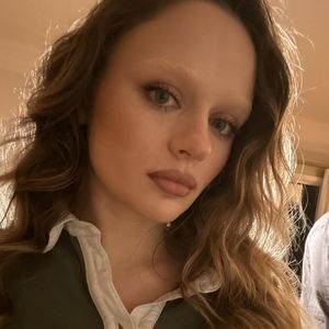 Gebleichte Augenbrauen: Joey King verteidigt ihren Look