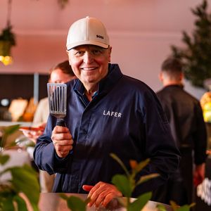 Nebenwirkungen der Krebsbehandlung belasten Johann Lafer