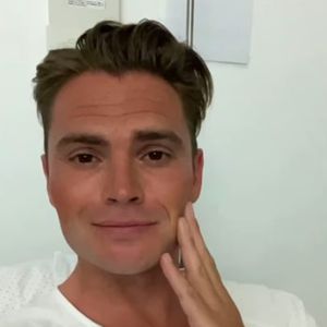 Für seine kleine Hailey-Su: Johannes Haller rasiert Bart ab