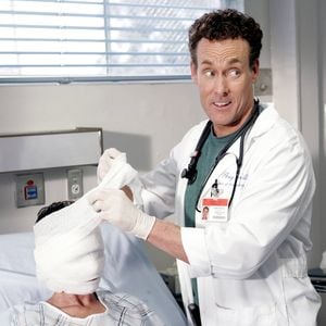 John C. McGinley kehrt als Dr. Cox in "Scrubs"-Reboot zurück