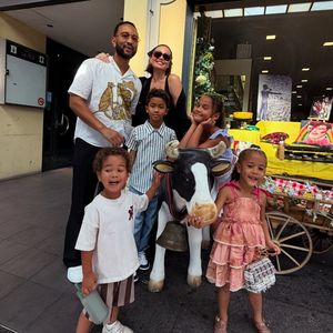 Chrissy Teigen und Kids begleiten John Legend auf Sommertour