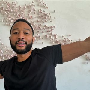 John Legend zeigt neues Tattoo für seine zwei jüngsten Kids