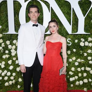 Nach sieben Jahren Ehe: John Mulaney offiziell geschieden!
