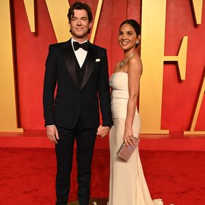 Mit diesem Hochzeitsgeschenk überraschte John Mulaney Olivia