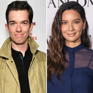 Offiziell: John Mulaney bestätigt Nachwuchs mit Olivia Munn