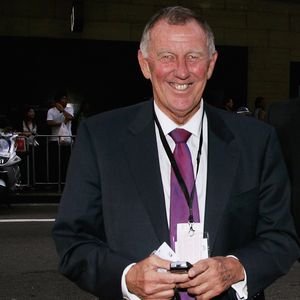 John Singleton löst sich nach siebter Scheidung von Anwesen