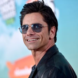 John Stamos verteidigt sich nach dem Glatzenfoto-Shitstorm