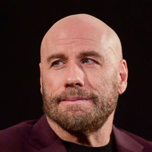 John Travolta soll seiner verstorbenen Frau noch treu sein