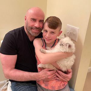 So süß gratuliert John Travolta seinem Sohn zum Geburtstag