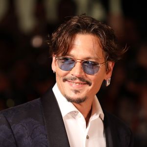 Zeugin beteuert: Johnny Depp schnitt Fingerkuppe selbst ab