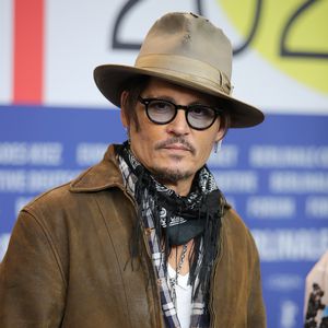 Johnny Depp hatte 100 Millionen Dollar Steuerschulden!