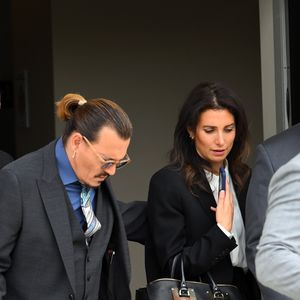 Will Johnny Depp etwa doch nichts Ernstes mit Joelle Rich?
