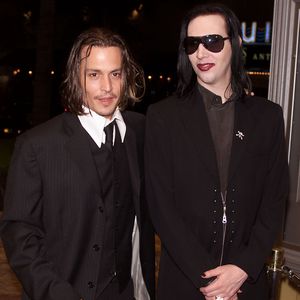 Falsches Shirt: Marilyn Manson zwingt Fan zum Bühnen-Strip!