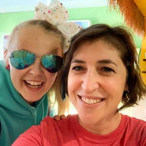 Foto-Panne: JoJo Siwa erkannte "Big Bang Theory"-Mayim nicht