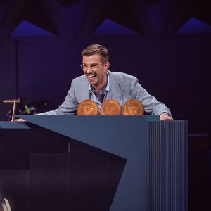 Nilam Farooq holt sich Sieg bei "Wer stiehlt mir die Show?"