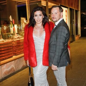 Jolina Mennens Brautkleid wird ihren Mann Florian umhauen!