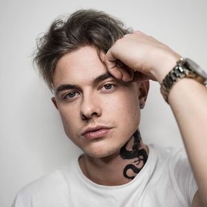 Hält Jonas Ems neue Freundin aus der Öffentlichkeit raus?