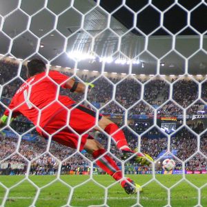 Gewusst? Dieser DFB-Kicker studiert nebenbei BWL!