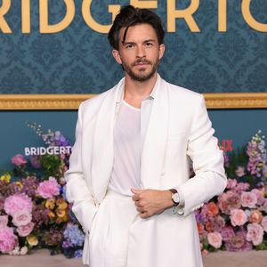 Oha: Jonathan Bailey findet "Bridgerton" nicht romantisch