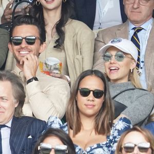 BFF-Duo: Ariana Grande in Wimbledon mit "Bridgerton"-Star!