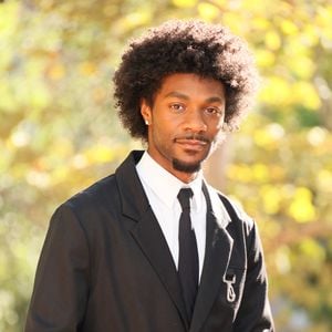 "Outer Banks"-Star Jonathan Daviss wird jetzt zu Snoop Dogg