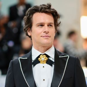 Bei Tony Awards: Jonathan Groff rührt Co-Stars zu Tränen!