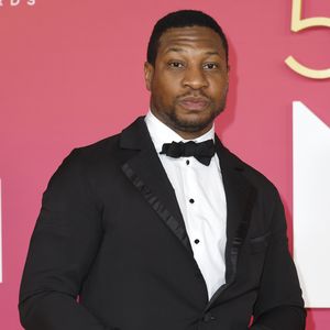 Jonathan Majors offenbart Missbrauchserfahrung als Kind