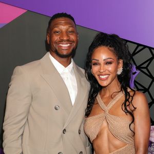 Nach Urteil: Jonathan Majors glänzt mit Meagan bei Event