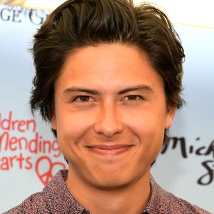 Total romantisch: Dieser "Riverdale"-Star hat sich verlobt!