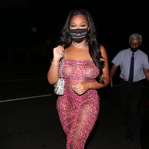 Nach Liebes-Outing: Jordyn Woods ist ohne BH unterwegs