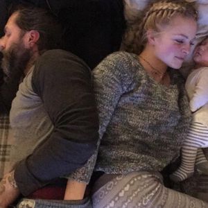 Mit Baby: Josephine Welsch & Robert wohnen jetzt in Anhänger
