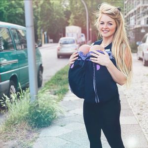 After-Baby-Body: Josephine Welsch trägt weiter Umstandsmode