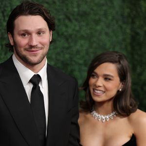 Hailee Steinfeld und ihr Josh haben sich das Jawort gegeben