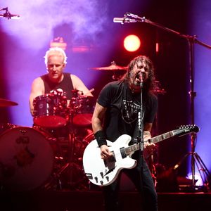 "Schockiert": Foo Fighters schmeißen Drummer aus der Band