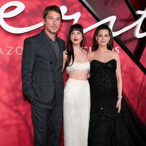 Anne Hathaways Auftritt soll Dakota Johnson genervt haben