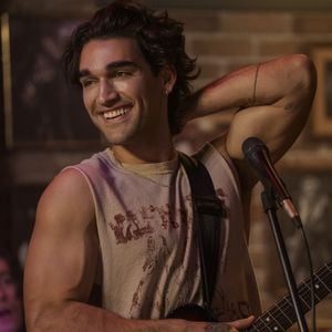 Josh Heuston verlässt "Off Campus" schon nach Staffel eins