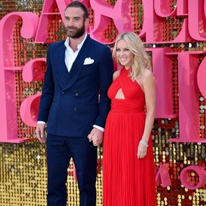 Kylie Minogue: Wer darf ihr Hochzeitskleid entwerfen?