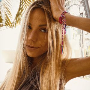 An Magersucht gestorben: Influencerin Josi wurde beigesetzt