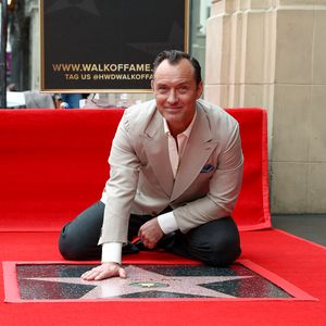 Familie dabei: Jude Law erhält Stern auf dem Walk of Fame