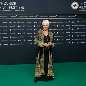 Bond-Star Judi Dench kämpft um ihr Augenlicht