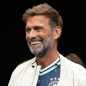 Jürgen Klopp mit "schrägem Geburtstagsständchen" überrascht