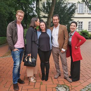 Mit Steinkamp-Familienfoto: Julia verabschiedet sich von AWZ